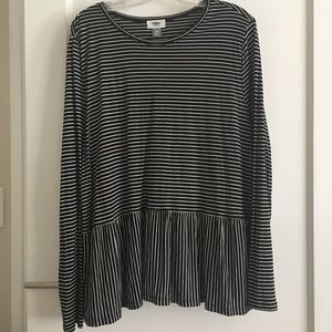 Old Navy long sleeve peplum tee